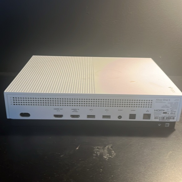 Xbox 1 - Picture 2 of 4